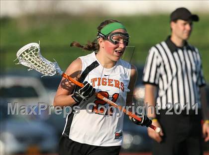 Thumbnail 3 in East Aurora vs. Amherst Central (Section 6 Class C Semifinal) photogallery.