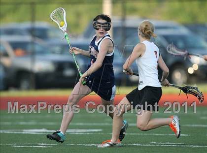 Thumbnail 3 in East Aurora vs. Amherst Central (Section 6 Class C Semifinal) photogallery.