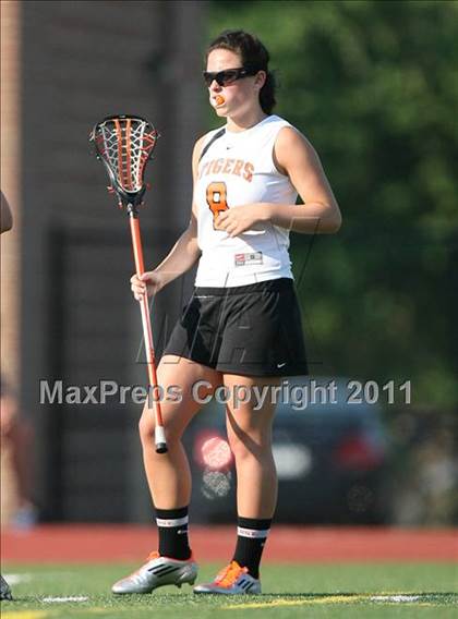 Thumbnail 2 in East Aurora vs. Amherst Central (Section 6 Class C Semifinal) photogallery.