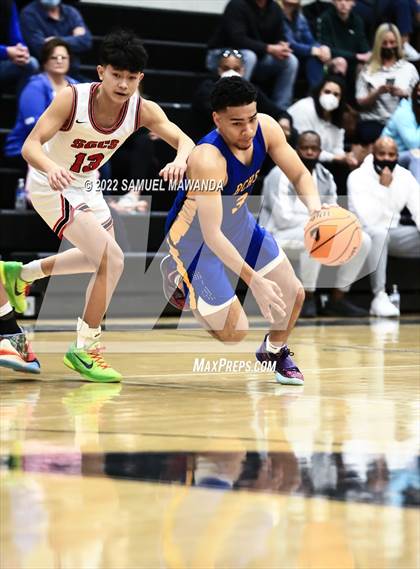 Thumbnail 2 in Bakersfield Christian vs  Santa Clarita Christian (The Warrior Showcase) photogallery.