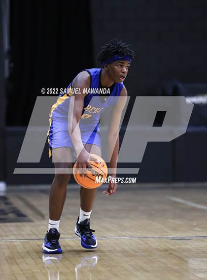 Thumbnail 2 in Bakersfield Christian vs  Santa Clarita Christian (The Warrior Showcase) photogallery.