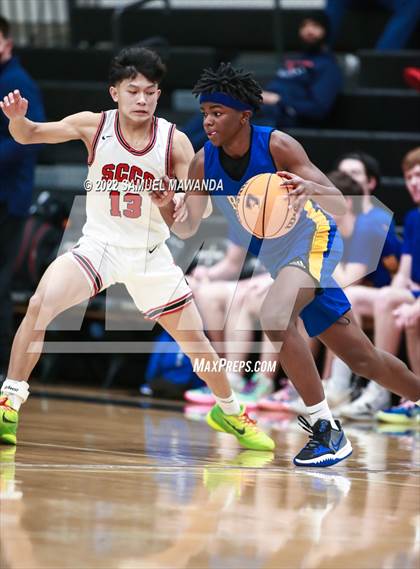 Thumbnail 3 in Bakersfield Christian vs  Santa Clarita Christian (The Warrior Showcase) photogallery.