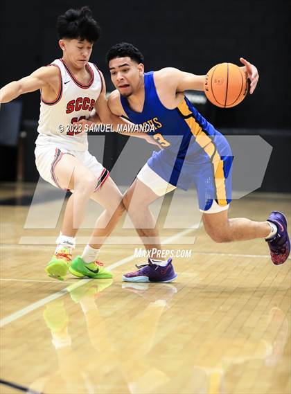 Thumbnail 1 in Bakersfield Christian vs  Santa Clarita Christian (The Warrior Showcase) photogallery.