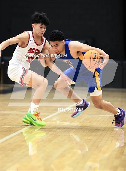 Thumbnail 3 in Bakersfield Christian vs  Santa Clarita Christian (The Warrior Showcase) photogallery.
