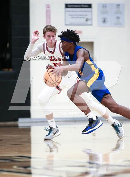 Thumbnail 2 in Bakersfield Christian vs  Santa Clarita Christian (The Warrior Showcase) photogallery.