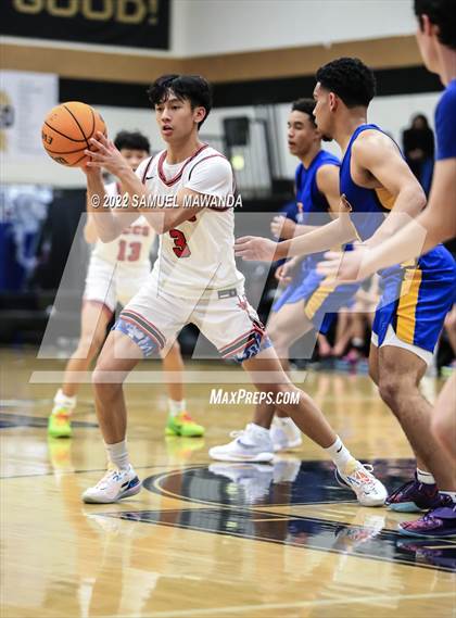 Thumbnail 2 in Bakersfield Christian vs  Santa Clarita Christian (The Warrior Showcase) photogallery.