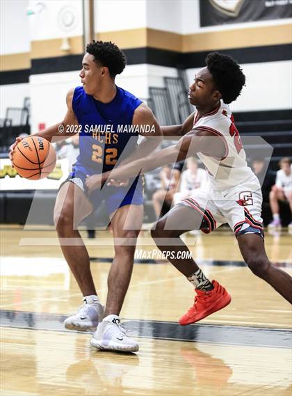 Thumbnail 2 in Bakersfield Christian vs  Santa Clarita Christian (The Warrior Showcase) photogallery.