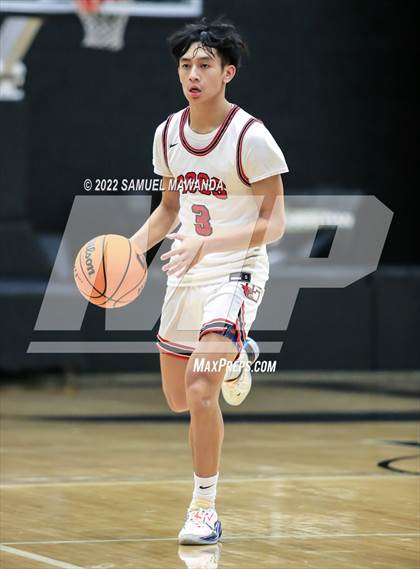 Thumbnail 2 in Bakersfield Christian vs  Santa Clarita Christian (The Warrior Showcase) photogallery.