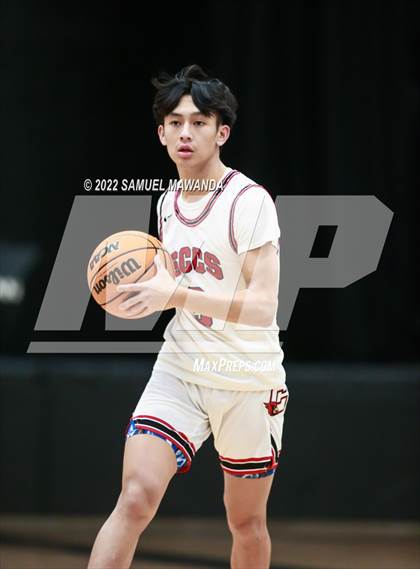 Thumbnail 3 in Bakersfield Christian vs  Santa Clarita Christian (The Warrior Showcase) photogallery.