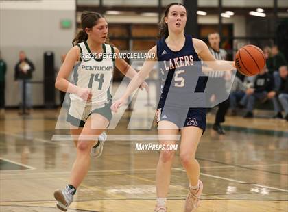 Thumbnail 1 in Pentucket Regional vs. Apponequet Regional (MIAA Division 3 Round of 16) photogallery.
