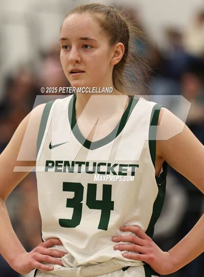Thumbnail 3 in Pentucket Regional vs. Apponequet Regional (MIAA Division 3 Round of 16) photogallery.