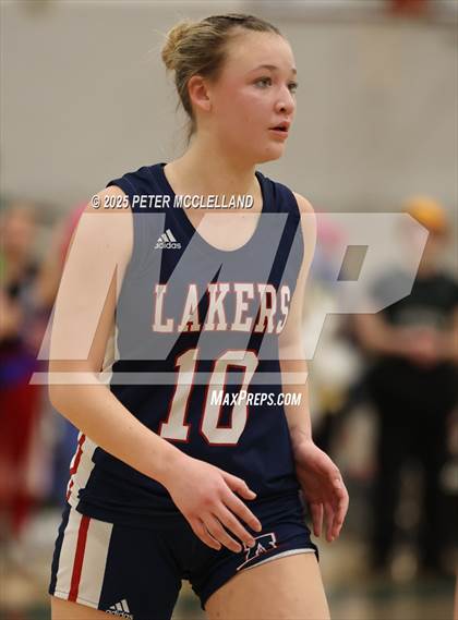 Thumbnail 3 in Pentucket Regional vs. Apponequet Regional (MIAA Division 3 Round of 16) photogallery.