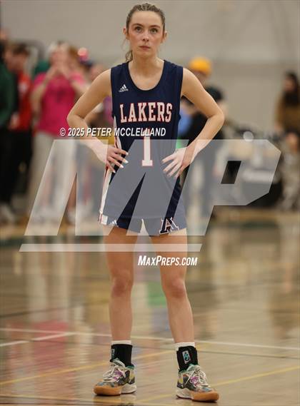 Thumbnail 3 in Pentucket Regional vs. Apponequet Regional (MIAA Division 3 Round of 16) photogallery.