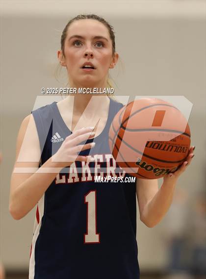 Thumbnail 2 in Pentucket Regional vs. Apponequet Regional (MIAA Division 3 Round of 16) photogallery.