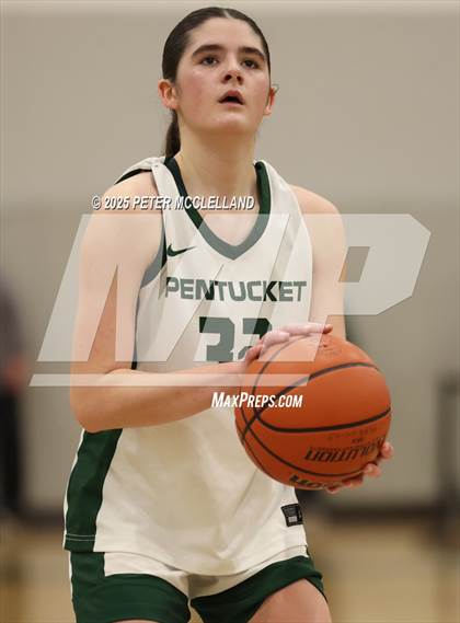 Thumbnail 3 in Pentucket Regional vs. Apponequet Regional (MIAA Division 3 Round of 16) photogallery.