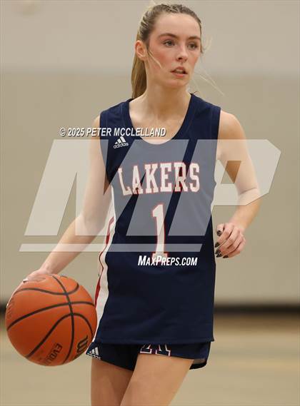 Thumbnail 2 in Pentucket Regional vs. Apponequet Regional (MIAA Division 3 Round of 16) photogallery.