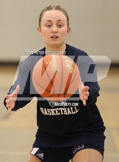 Thumbnail 2 in Pentucket Regional vs. Apponequet Regional (MIAA Division 3 Round of 16) photogallery.