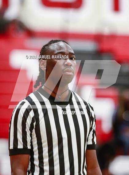 Thumbnail 1 in Long Beach Poly vs Serra (Take Flight Challenge) photogallery.