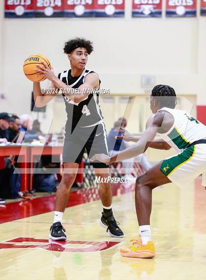 Thumbnail 3 in Long Beach Poly vs Serra (Take Flight Challenge) photogallery.