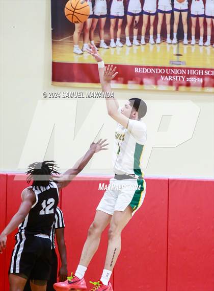 Thumbnail 3 in Long Beach Poly vs Serra (Take Flight Challenge) photogallery.