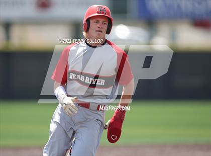 Thumbnail 3 in Mountain Crest vs. Bear River (UHSAA 4A Bracket Play) photogallery.