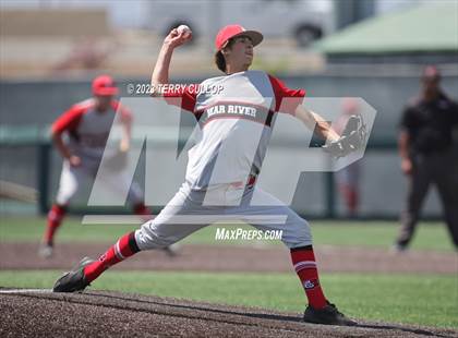 Thumbnail 3 in Mountain Crest vs. Bear River (UHSAA 4A Bracket Play) photogallery.