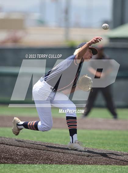 Thumbnail 1 in Mountain Crest vs. Bear River (UHSAA 4A Bracket Play) photogallery.