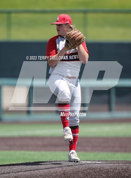 Thumbnail 2 in Mountain Crest vs. Bear River (UHSAA 4A Bracket Play) photogallery.