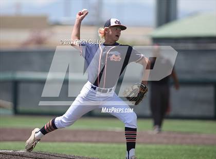 Thumbnail 2 in Mountain Crest vs. Bear River (UHSAA 4A Bracket Play) photogallery.