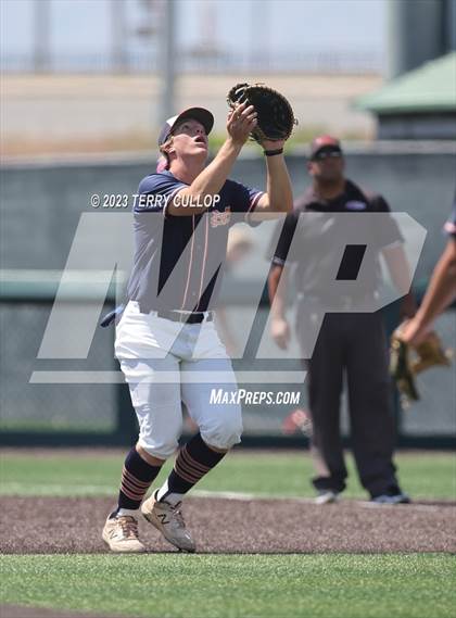 Thumbnail 2 in Mountain Crest vs. Bear River (UHSAA 4A Bracket Play) photogallery.