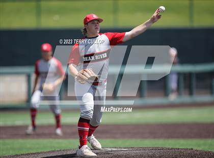 Thumbnail 1 in Mountain Crest vs. Bear River (UHSAA 4A Bracket Play) photogallery.