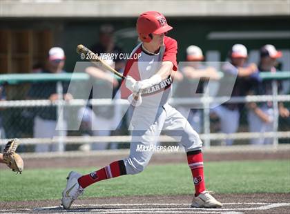 Thumbnail 2 in Mountain Crest vs. Bear River (UHSAA 4A Bracket Play) photogallery.