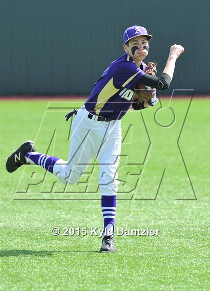 Thumbnail 2 in Alvarado vs Peaster (Bowie Invitational) photogallery.