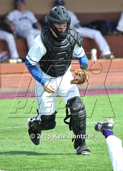 Thumbnail 2 in Alvarado vs Peaster (Bowie Invitational) photogallery.