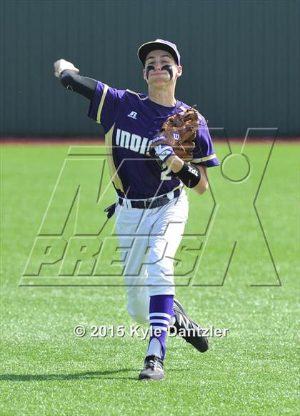Thumbnail 3 in Alvarado vs Peaster (Bowie Invitational) photogallery.