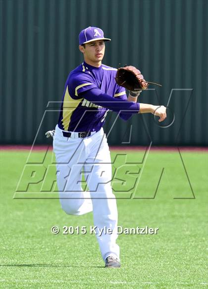 Thumbnail 1 in Alvarado vs Peaster (Bowie Invitational) photogallery.