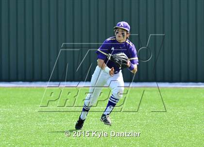 Thumbnail 3 in Alvarado vs Peaster (Bowie Invitational) photogallery.