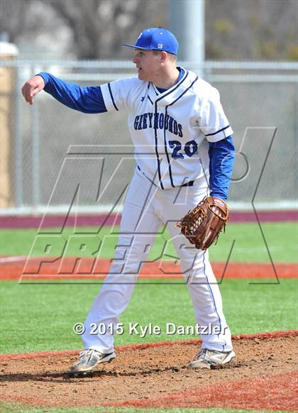 Thumbnail 1 in Alvarado vs Peaster (Bowie Invitational) photogallery.