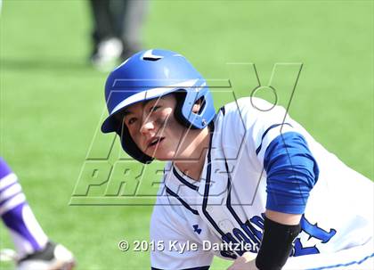 Thumbnail 3 in Alvarado vs Peaster (Bowie Invitational) photogallery.