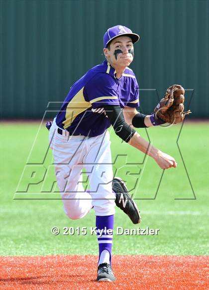 Thumbnail 3 in Alvarado vs Peaster (Bowie Invitational) photogallery.