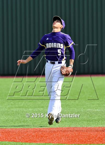 Thumbnail 1 in Alvarado vs Peaster (Bowie Invitational) photogallery.
