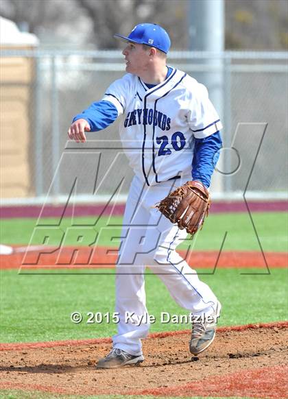 Thumbnail 2 in Alvarado vs Peaster (Bowie Invitational) photogallery.