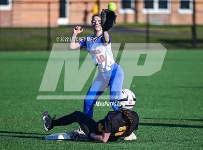 Thumbnail 3 in Livonia @ Honeoye Falls-Lima photogallery.