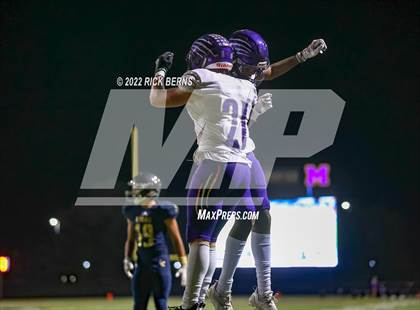 Thumbnail 2 in Lake Creek vs Montgomery photogallery.