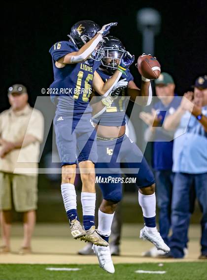 Thumbnail 3 in Lake Creek vs Montgomery photogallery.