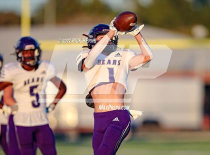 Thumbnail 3 in Lake Creek vs Montgomery photogallery.
