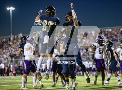 Thumbnail 2 in Lake Creek vs Montgomery photogallery.
