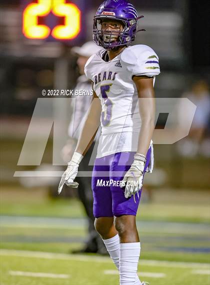 Thumbnail 3 in Lake Creek vs Montgomery photogallery.
