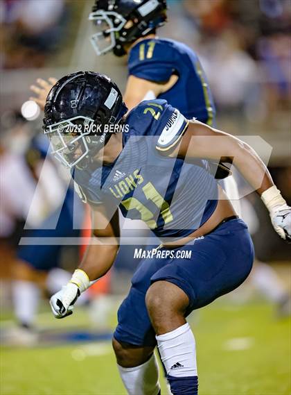 Thumbnail 2 in Lake Creek vs Montgomery photogallery.