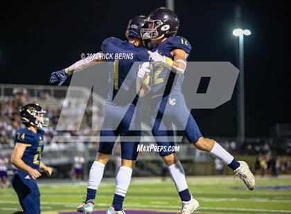 Thumbnail 3 in Lake Creek vs Montgomery photogallery.